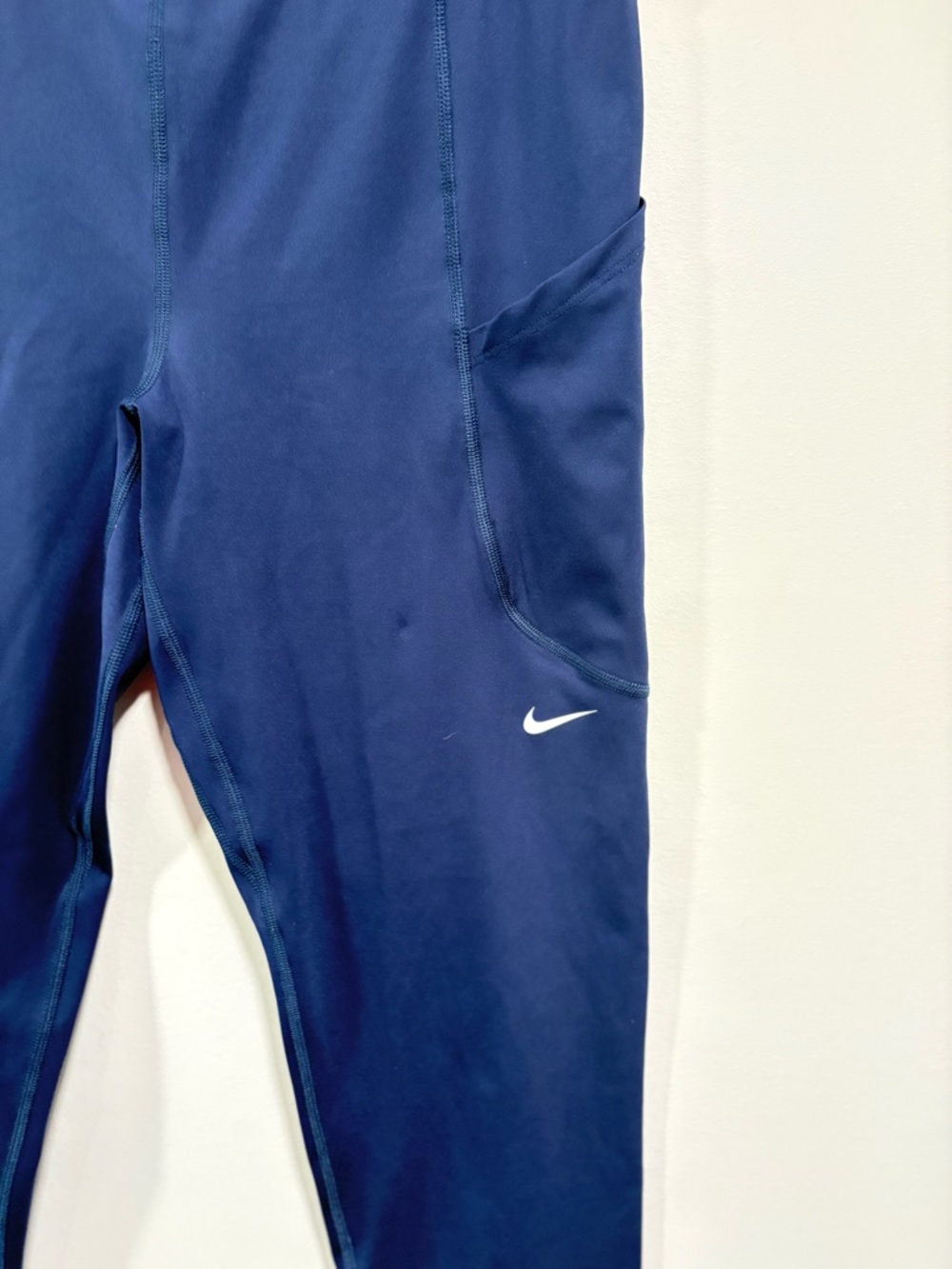 Nike Women's Pro Sculpt High-Waisted 7/8 Leggings with Pockets - Navy - Picture 3 of 7